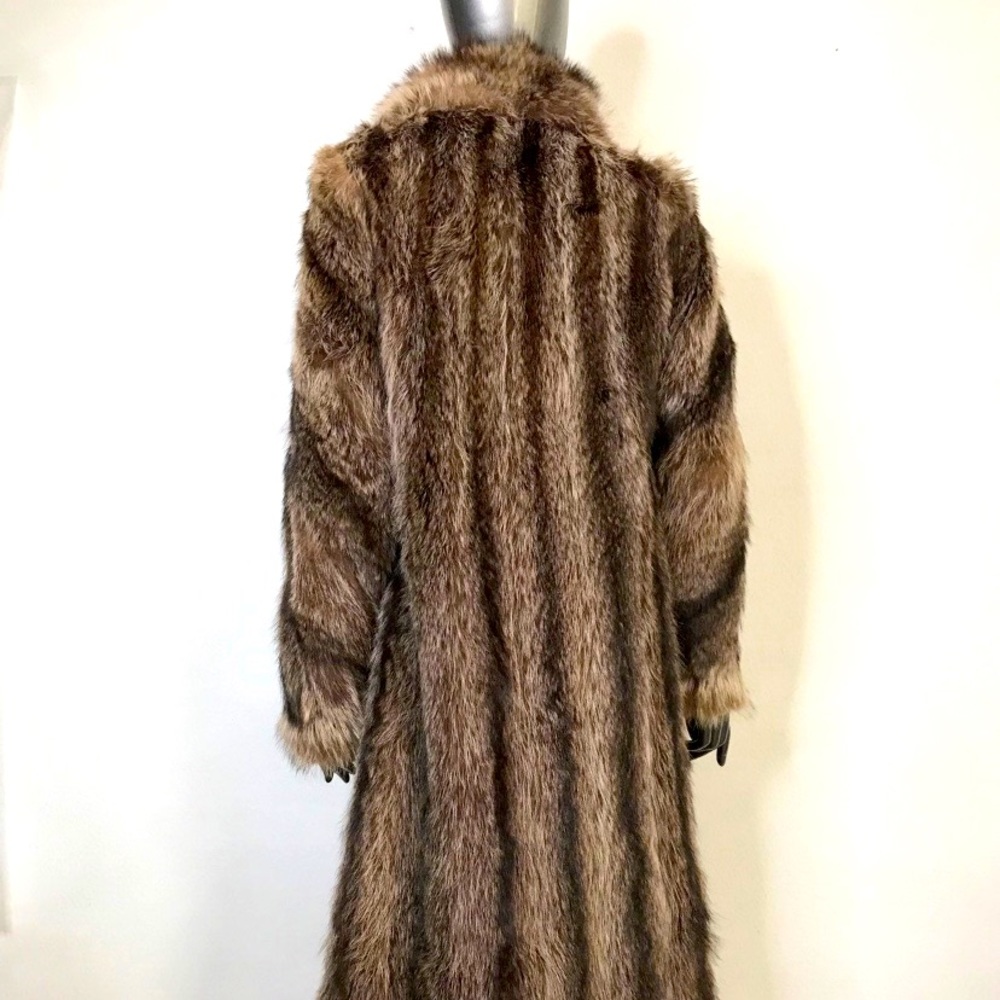 Raccoon fur coat, fluffy and large. Good condition.